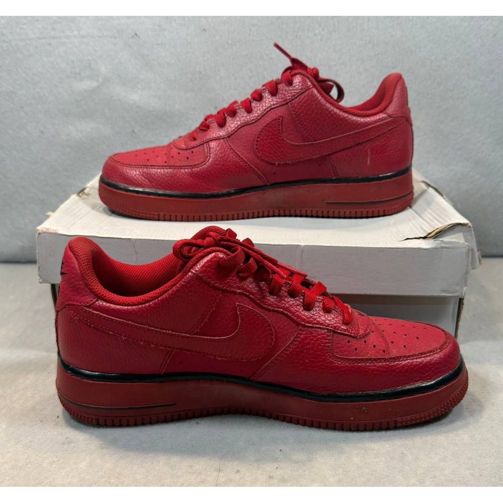Nike Air Force 1 Low 07 LV8 Mens Gym Red Black Stars 488298-627 Size 9